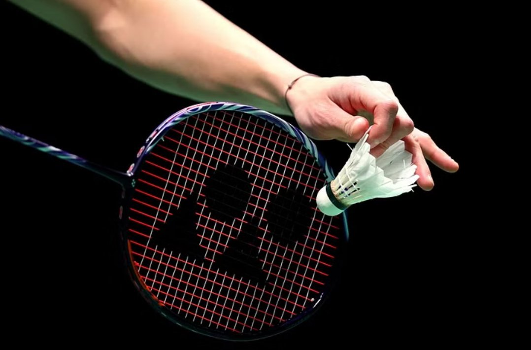 Choosing the Perfect Badminton Racket A Player's Guide B&T Racket